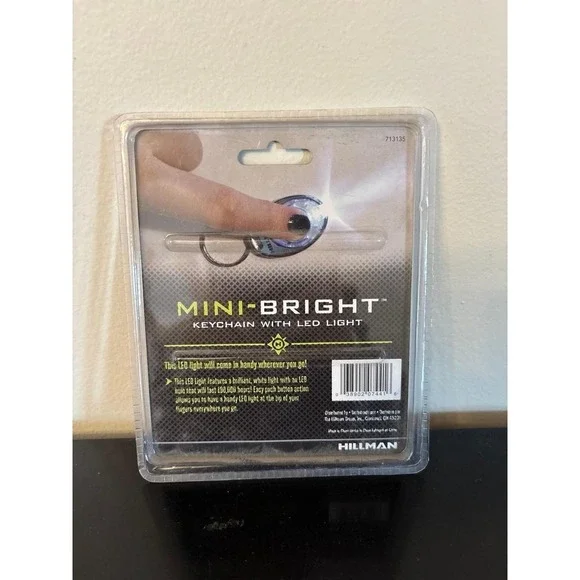 Mini-Bright LED Keychain LED Flashlight - Picture 2 of 2